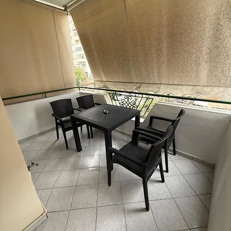 Quiet Corner Apartments, Delijorgji Tirana
